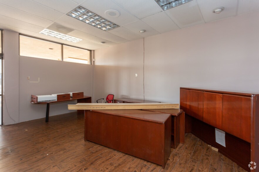 More Photos Of 5062 N 19th Ave, Phoenix Medical For Sale