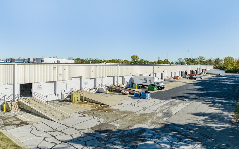 More Photos Of , Indianapolis Flex For Sale