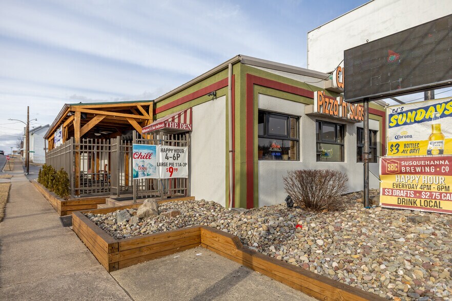 More Photos Of 54 Spring St, Wilkes Barre Restaurant For Sale