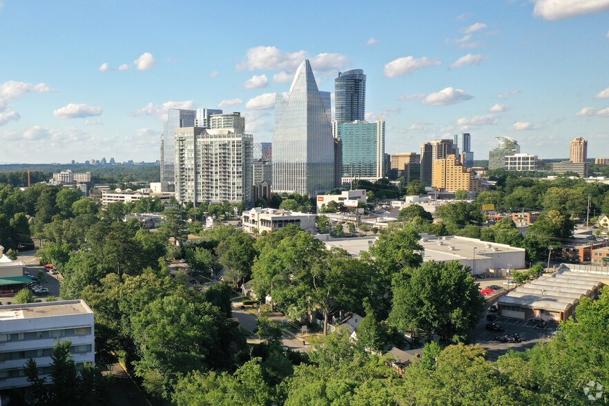 More Photos Of 371 E Paces Ferry Rd NE, Atlanta Medical For Lease