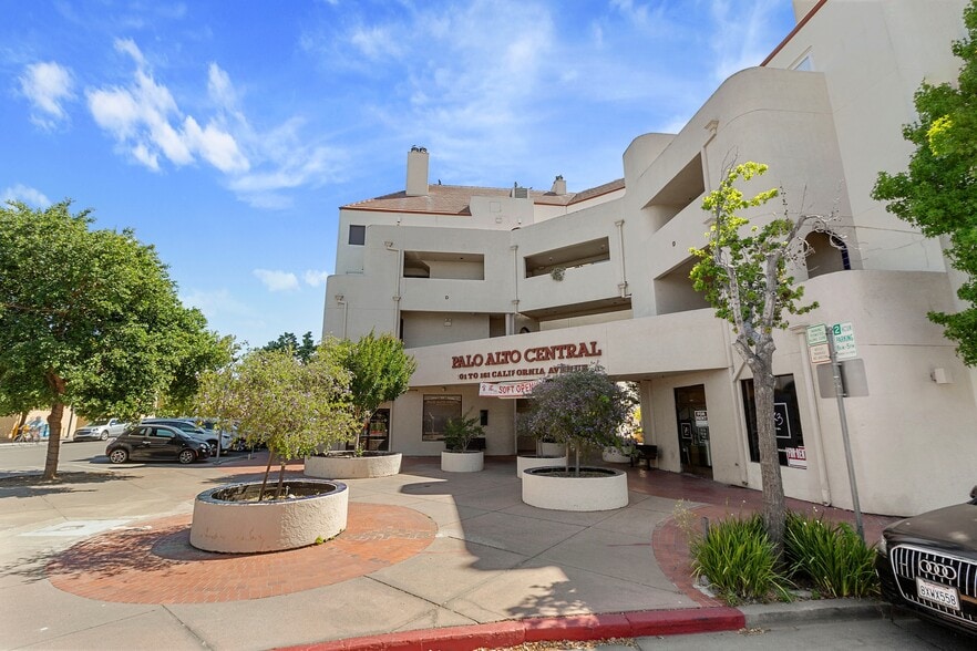 More Photos Of 2401-2417 Park Blvd, Palo Alto Office For Sale