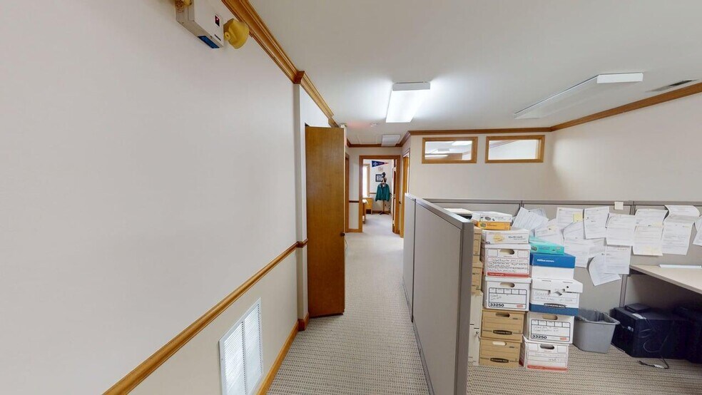 More Photos Of 334 E Colfax St, Palatine Loft Creative Space For Sale