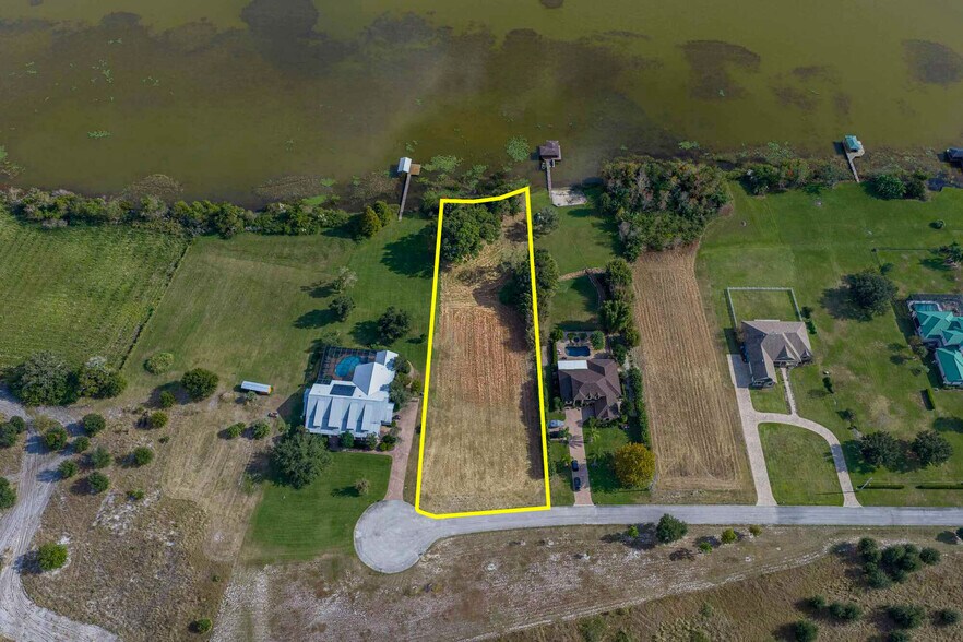 Primary Photo Of 2080 Kennwood Grove Ln, Auburndale Land For Sale