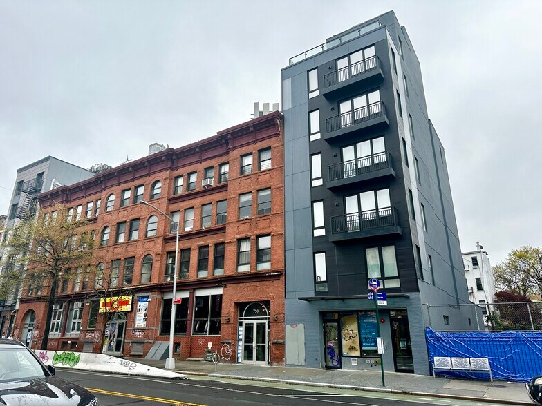 Primary Photo Of 738 Grand St, Brooklyn Apartments For Lease