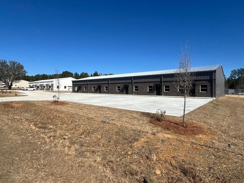 More Photos Of 2109 Chanabby Ct, Statesboro Warehouse For Lease