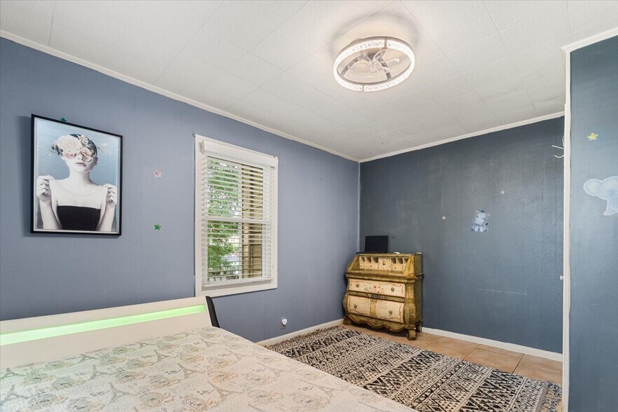 More Photos Of 528 Washington Ave NE, Marietta Office For Sale