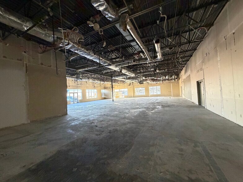 More Photos Of 2300 24th St NW, Bemidji Office For Lease