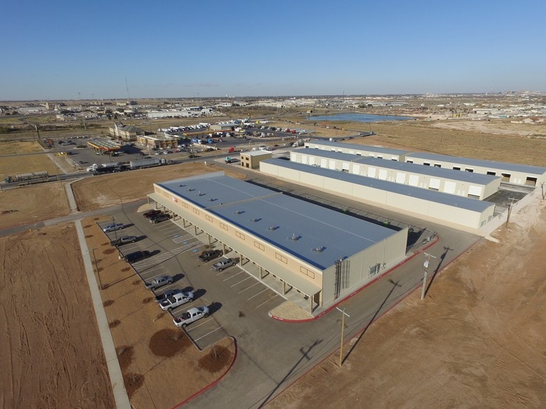 More Photos Of 3107 Antelope Trail, Midland Light Distribution For Lease
