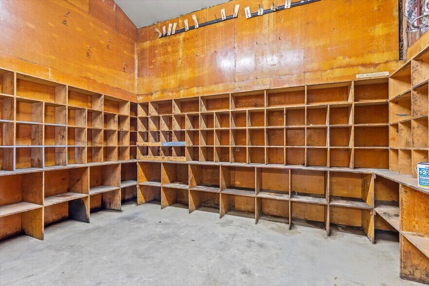 More Photos Of 10906 Hackett Rd, Yakima Industrial For Sale