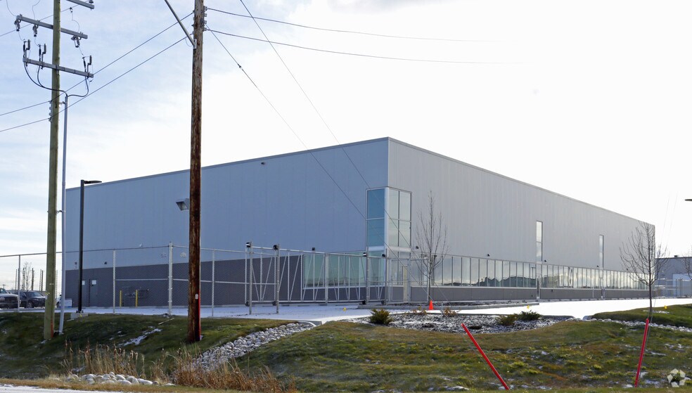 More Photos Of 6909 42nd St, Leduc Warehouse For Lease