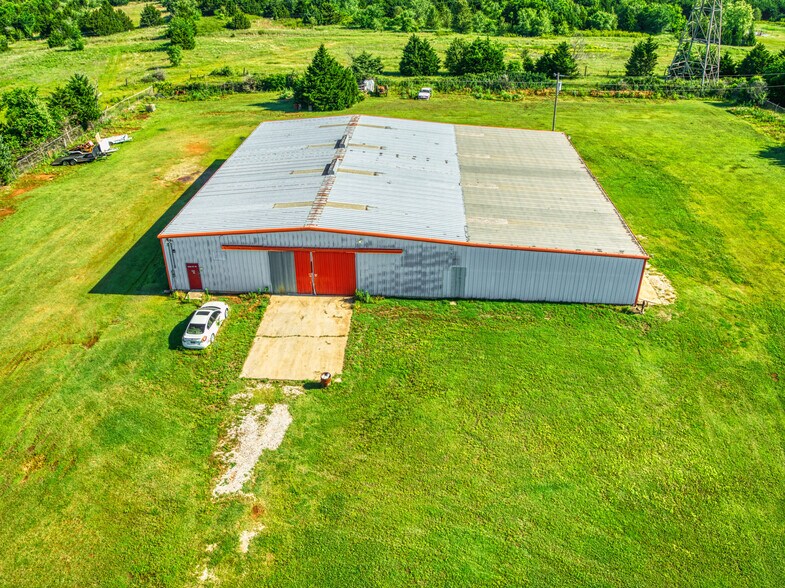 More Photos Of 3903 NE 23rd St, Oklahoma City Industrial For Sale
