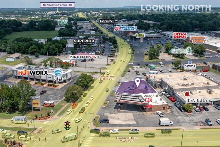 More Photos Of 3014 N College Ave, Fayetteville Freestanding For Sale