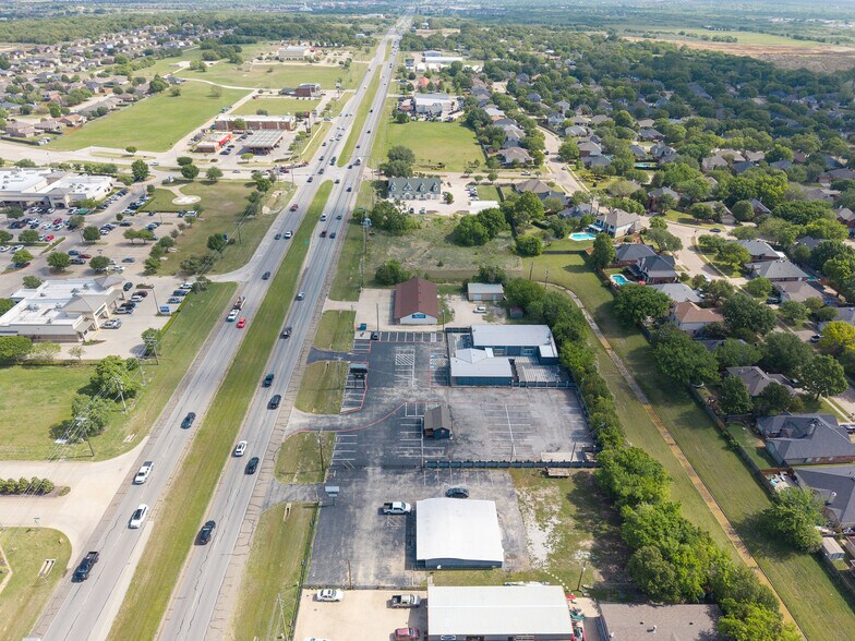 More Photos Of 2795 SW Wilshire Blvd, Burleson Flex For Lease