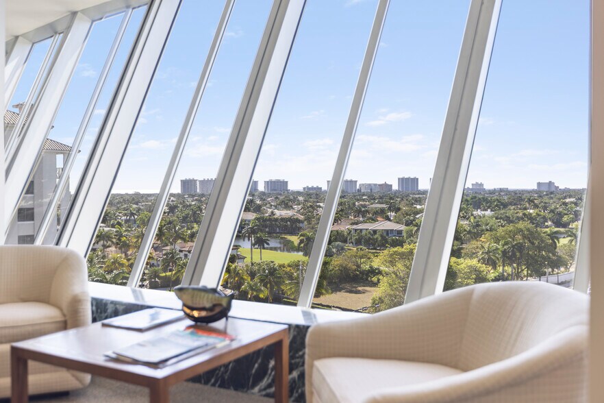 More Photos Of 925 S Federal Hwy, Boca Raton Office For Lease