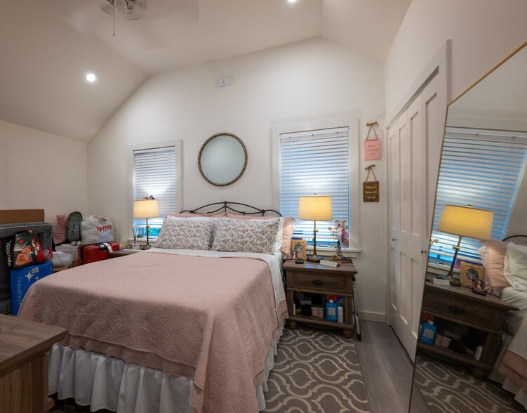 More Photos Of 1028 Truman Ave, Key West Storefront Retail Residential For Sale