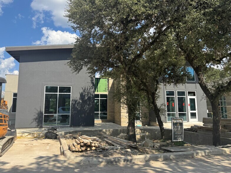 Primary Photo Of 23119 Ih 10 W, San Antonio Medical For Sale