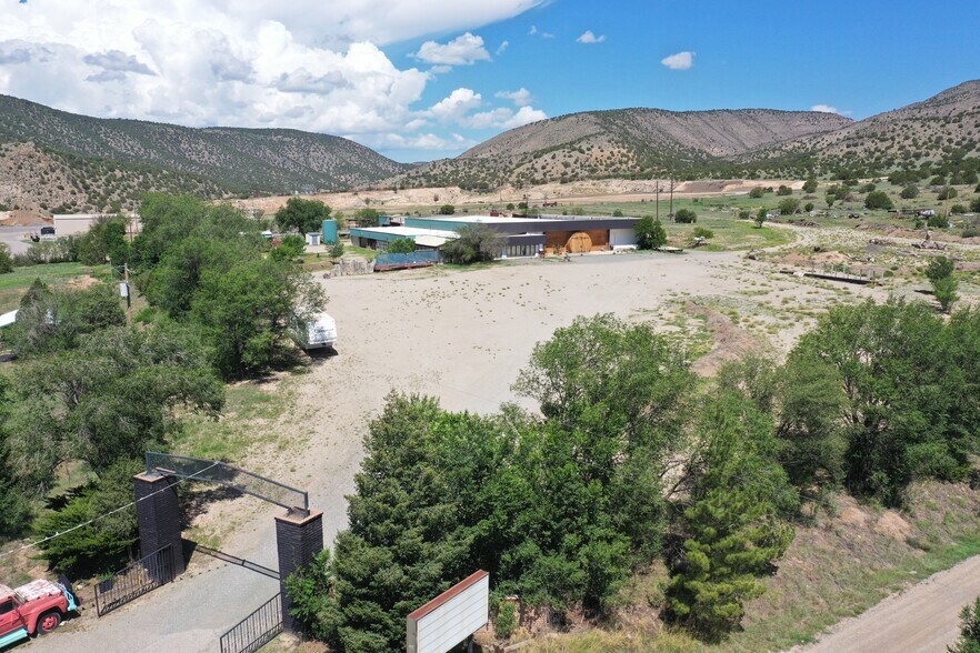 More Photos Of 27489 US Highway 70, Glencoe Showroom For Sale