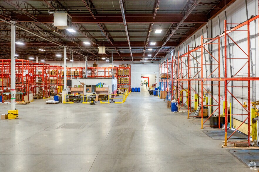 More Photos Of 475 Admiral Blvd, Mississauga Warehouse For Lease