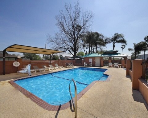 Primary Photo Of 1301 W Expressway 83, Pharr Hotel For Sale