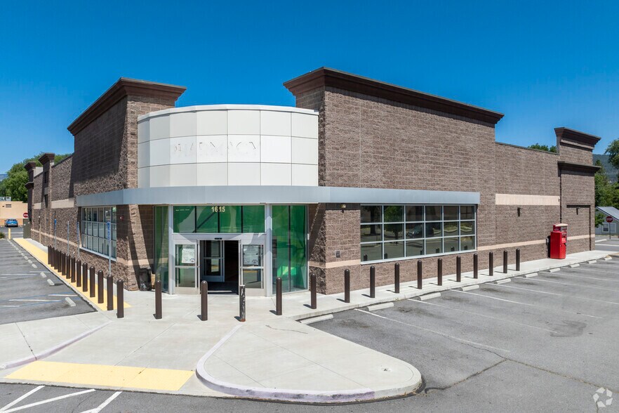 More Photos Of 1615 Main St, Susanville Drugstore For Lease