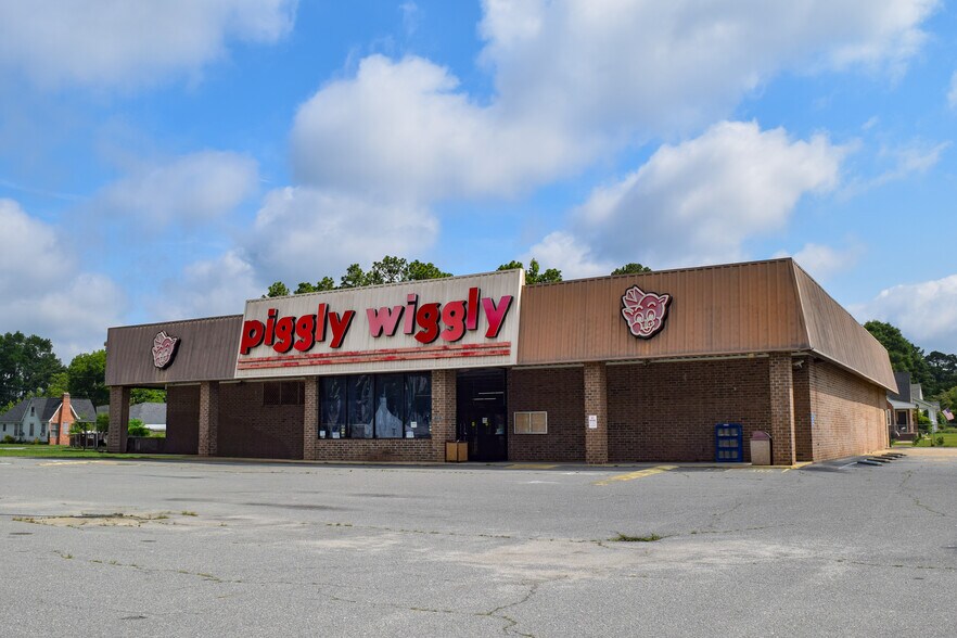 More Photos Of 202 Doctor Donnie H Jones Jr Blvd W, Princeton Supermarket For Lease