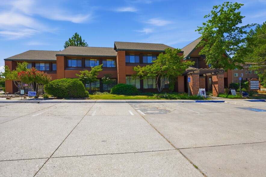 More Photos Of 1061 E Main St, Grass Valley Medical For Sale