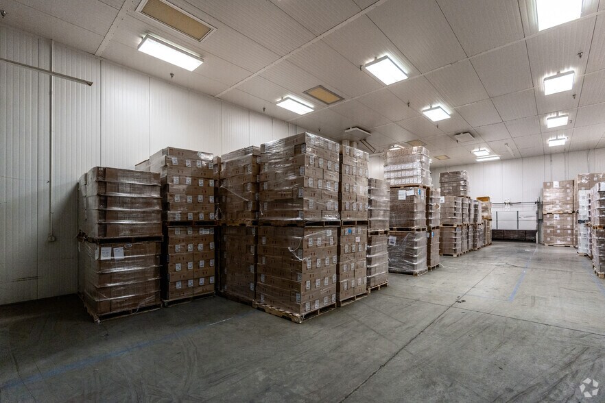 More Photos Of 500 Gateway Dr, Goldsboro Warehouse For Sale