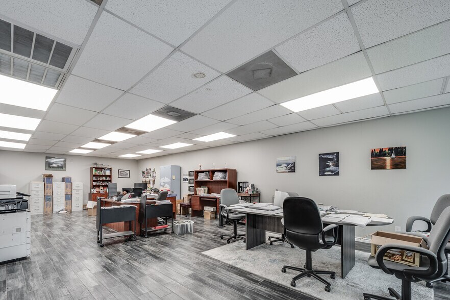 More Photos Of 17717 Highway 59 N, Humble Auto Repair For Sale