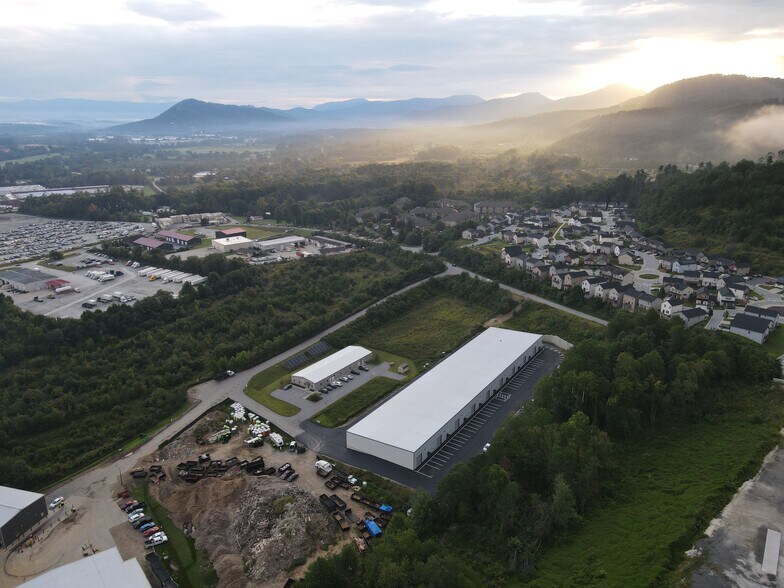 More Photos Of 141 Brickton Dr, Fletcher Light Manufacturing For Lease