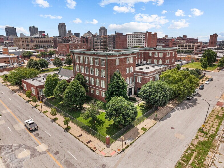 More Photos Of 814 N 19th St, Saint Louis Apartments For Sale