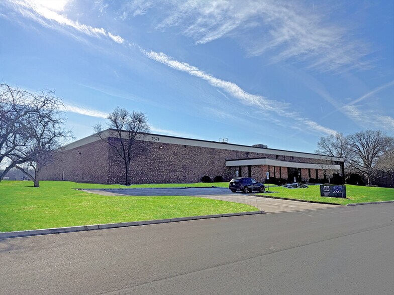 Primary Photo Of 1571 Grandview Ave, West Deptford Distribution For Lease