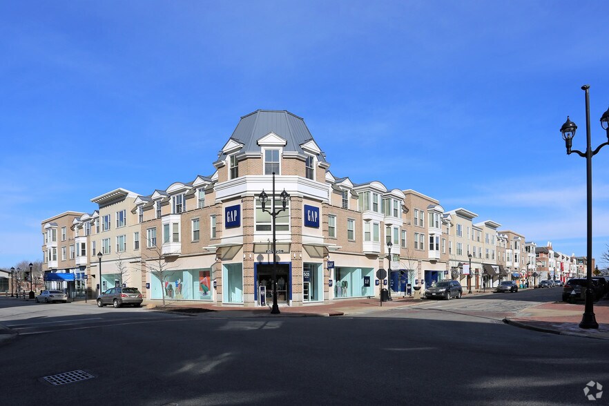More Photos Of 162-184 Main St, Westlake Unknown For Lease
