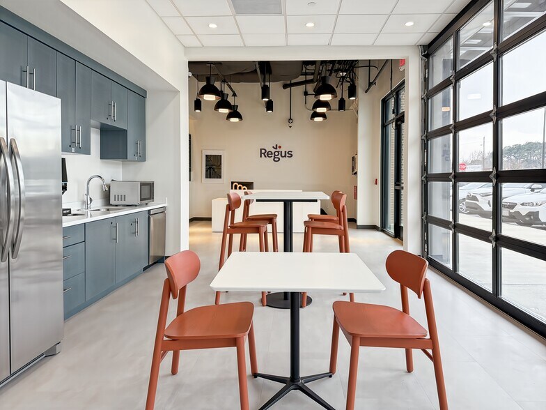 More Photos Of 1225 W 25th St, Norfolk Coworking Space