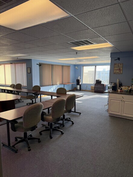 More Photos Of 319 Littleton Rd, Westford Office For Lease