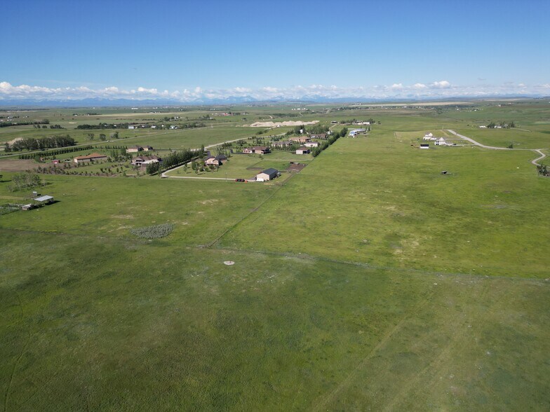 More Photos Of SE-14-19-29 W4M, Calgary Land For Sale