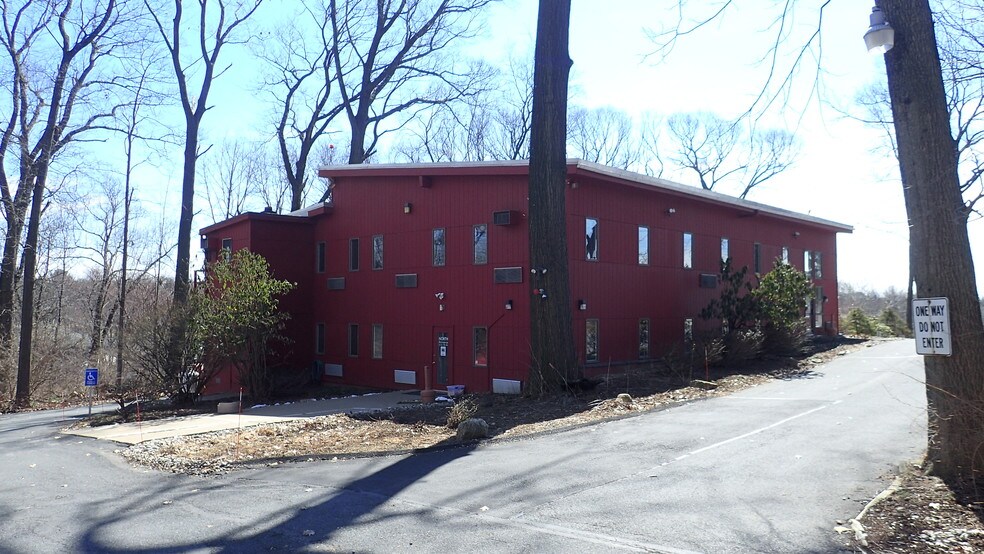 More Photos Of 3005 Brodhead Rd, Bethlehem Office For Sale