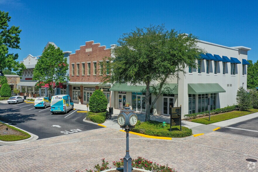 More Photos Of 16541 Pointe Village Dr, Lutz Storefront Retail Office For Lease