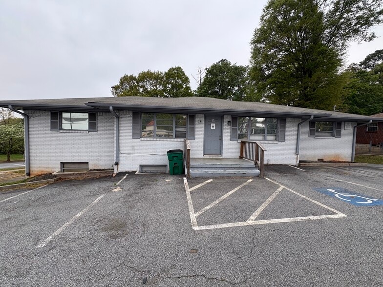 More Photos Of 2417 Candler Rd, Decatur Office For Lease