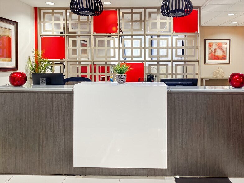 More Photos Of 800 S Gay St, Knoxville Coworking Space