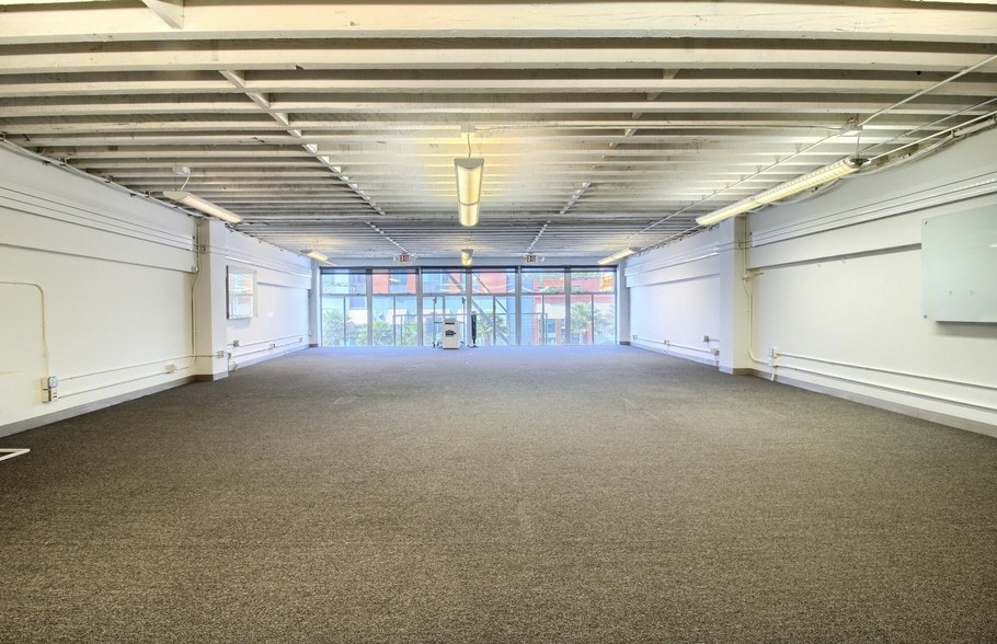 More Photos Of 3041-3043 Mission St, San Francisco Office For Lease