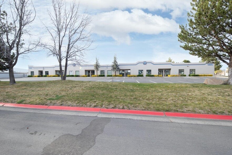 More Photos Of 1350 Freeport Blvd, Sparks Warehouse For Lease
