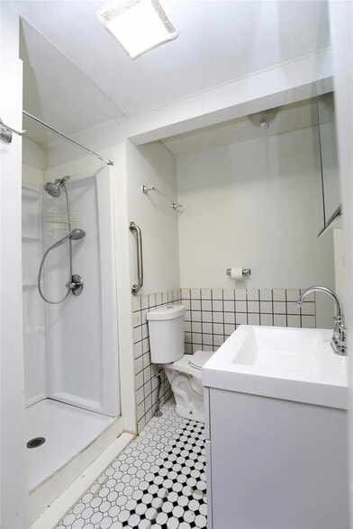 More Photos Of 79-83 Green St, Kingston Apartments For Sale