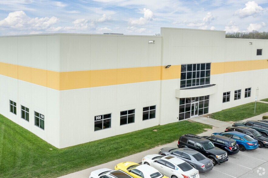 More Photos Of 998 Gerdt Ct, Greenwood Distribution For Sale