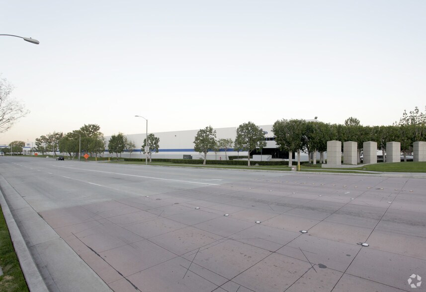 More Photos Of 20595 Business Pky, City of Industry Warehouse For Lease
