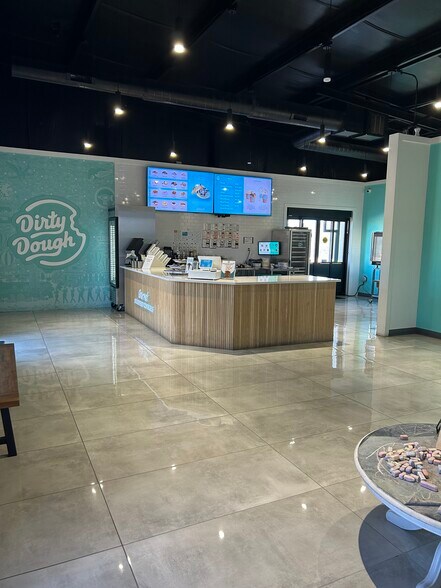 More Photos Of 3929 N Kickapoo Ave, Shawnee Freestanding For Lease