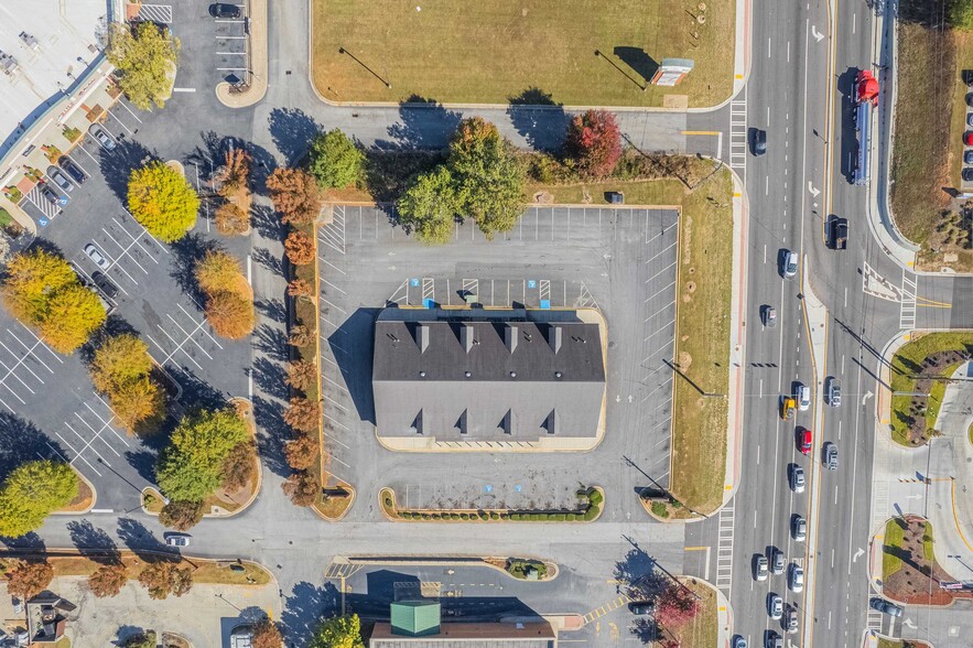 More Photos Of 535 Maxham Rd, Austell Storefront Retail Office For Sale