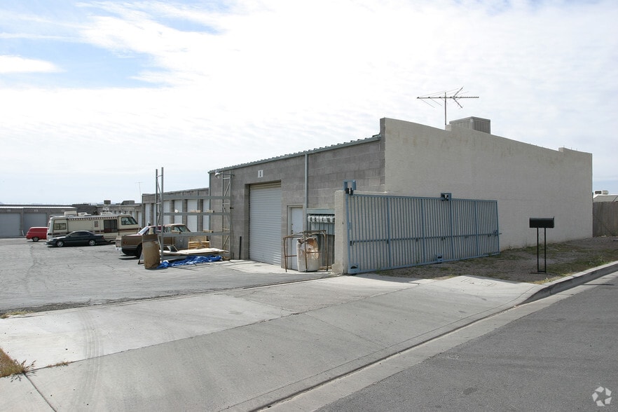 More Photos Of 1101 Industrial Rd, Boulder City Warehouse For Lease