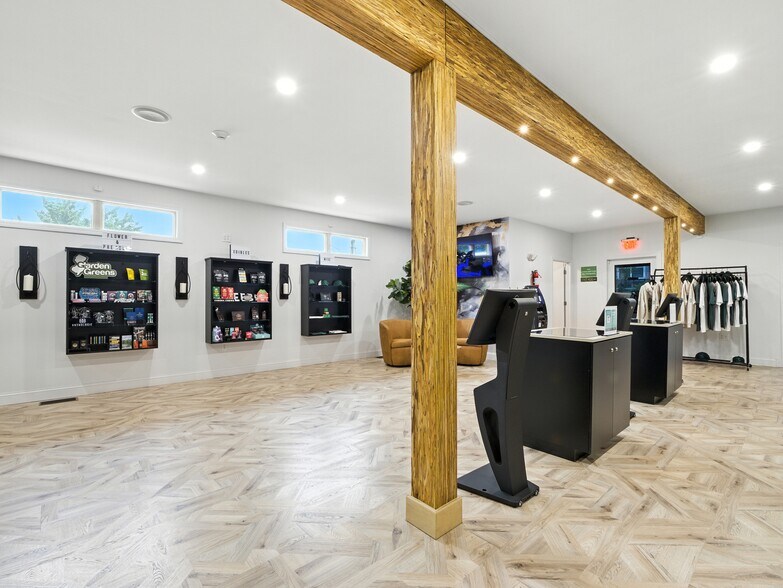 More Photos Of 831 Hamilton St, Somerset Freestanding For Sale