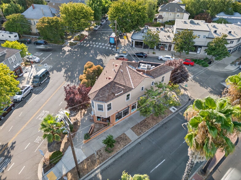 More Photos Of 3300 Broadway St, Sacramento Storefront Retail Office For Lease