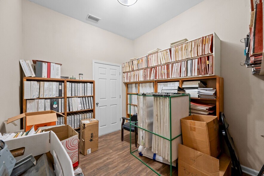 More Photos Of 7555 Half Mile Rd, Irvington Service For Sale